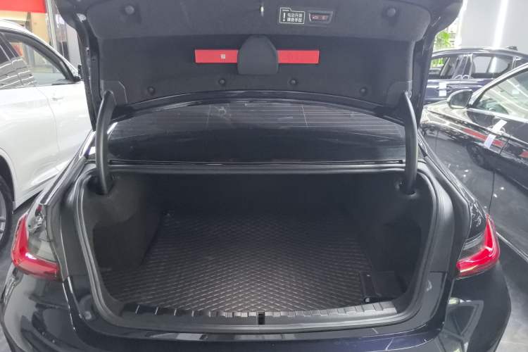 Used BMW 3 Series 2024 325Li M Sport Night Edition Package Trunk