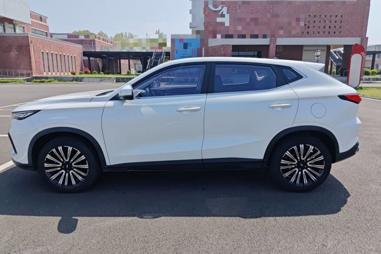 Used CHANGAN OSHAN X5 2021 1.5T DCT Prestige Edition Exterior 2