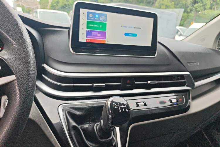 Used Iveco Fidato 2023 C30 Passenger Van 2.0T 93kW Manual Transmission Xingtu Edition Low Roof
