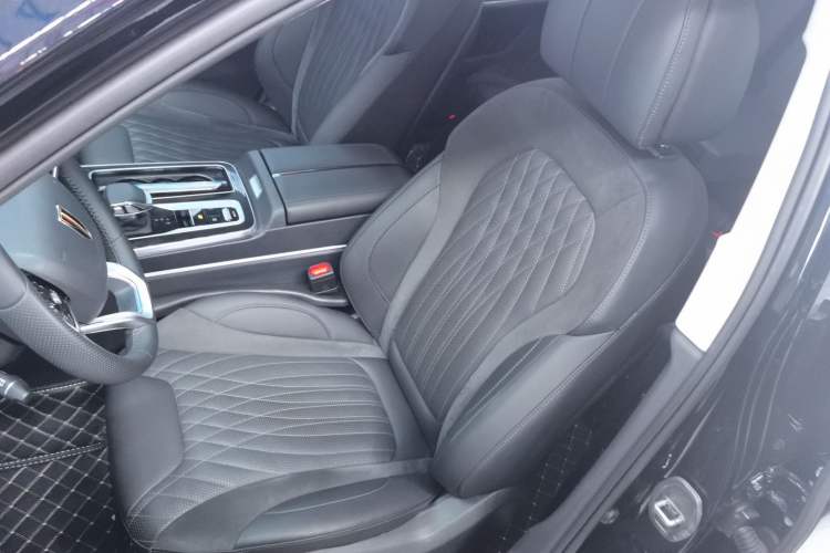 Used Hongqi HS5 2023 2.0T Qixiang Pro Edition
