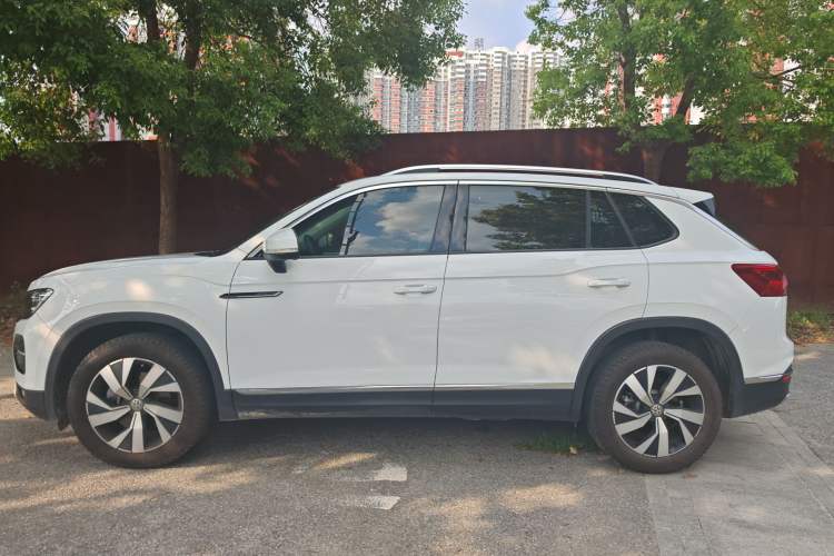 Used Volkswagen Tayron 2020 330TSI Two-Wheel Drive Luxury Smart Connectivity Version