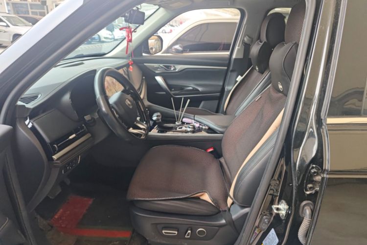 Used Changan CS95 2021 2.0T Four-Wheel Drive Luxury Version
