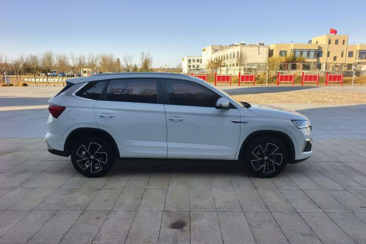 Used Skoda Kamiq 2020 GT 1.5L Automatic Flagship Model China VI Standard Exterior 3