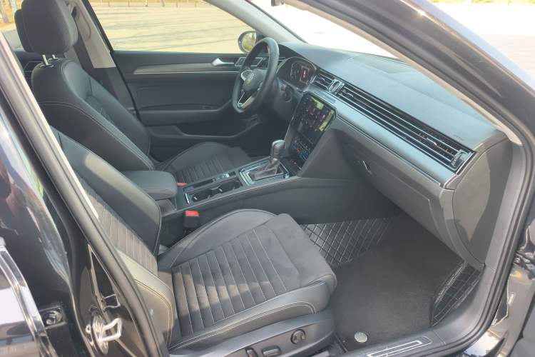 Used Volkswagen Magotan 2020 330TSI DSG Luxury Edition
