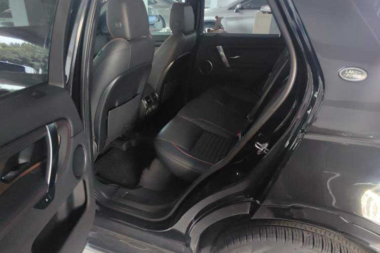 Used Land Rover Discovery Sport 2021 249 PS R-Dynamic S Performance Edition Interior 2