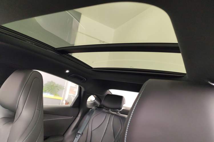 Used BYD Seal 06 New Energy 2024 DM-i 120KM Luxury Model
