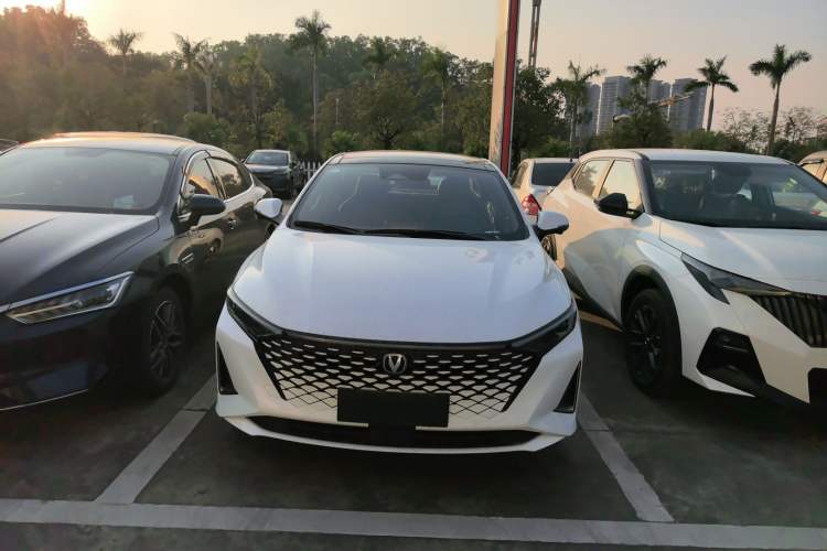 Used CHANGAN Ruicheng PLUS 2023 1.5T DCT Flagship Edition Exterior 1