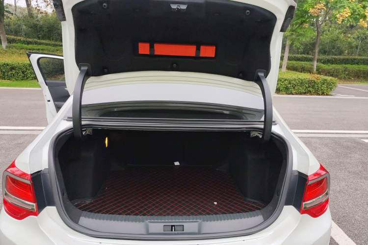 Used DS 5LS 2015 1.6T Comfort Edition THP160