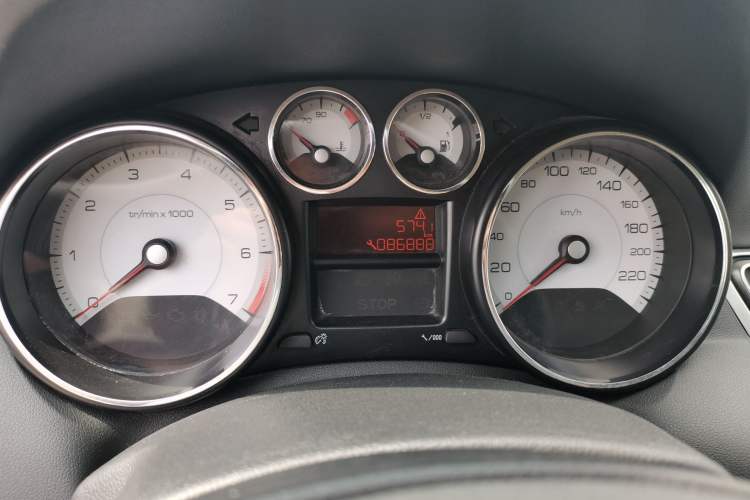 Used Peugeot 308 2014 Enjoy Edition Classic 1.6L Automatic Premium Model
