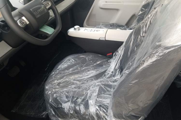 Used Changan Lumin 2025 205 km Xiangqin Version