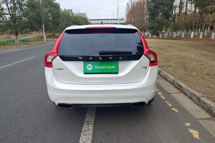 Used Volvo V60 2014 T5 Zhiya Edition