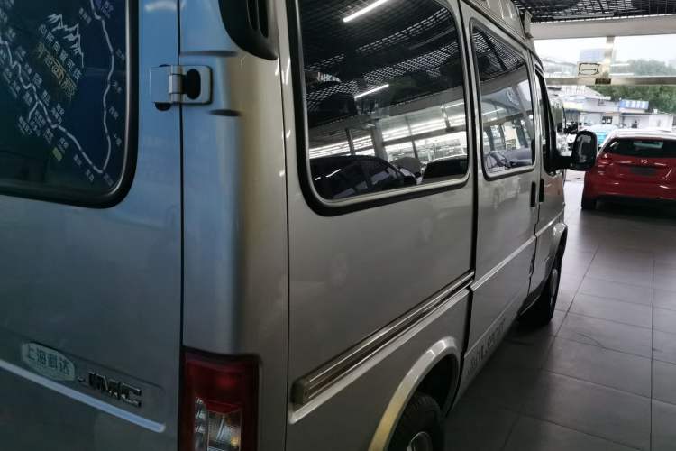 Used JMC Transit 2021 2.8T Space King Standard Version Short Wheelbase Mid-Height Roof 6-Seater Diesel Euro VI JX493