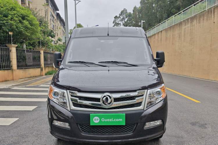 Used Dongfeng Yufeng Yufeng 2021 2.0T Rear-Drive Logistics Vehicle Short Wheelbase Mid-Roof 5-9 Seaters China VI Standard D20
