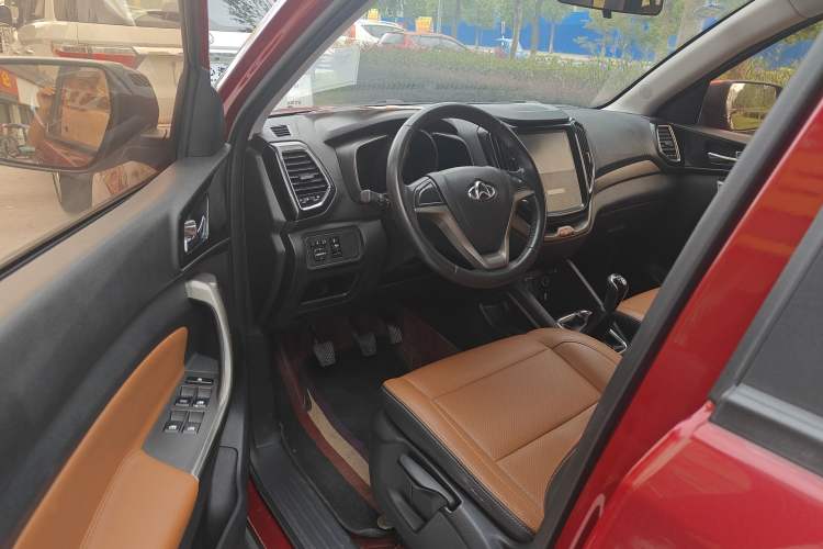 Used Oshan CX70 2016 1.6L Manual Luxury Model
