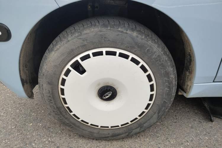 Used Chery QQ Ice Cream 2022 170km Sundae Phosphate Lithium-Ion