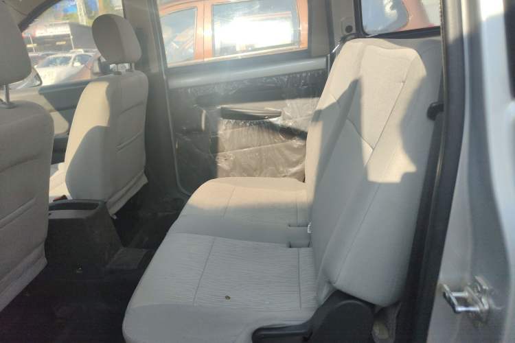 Used Wuling Hongguang 2015 1.2L S Base Model China IV