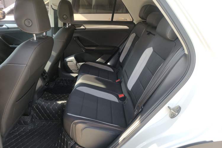 Used Volkswagen T-ROC 2019 230TSI DSG Two-Wheel-Drive Advanced Version China VI Standard
