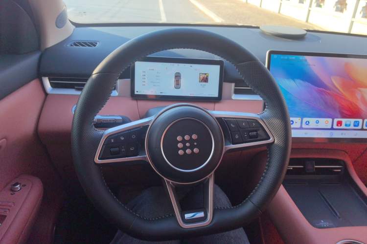 Used Landian E5 PLUS 2026 Model 165km Long-Range First-Adoption Version Ultra 7-seater