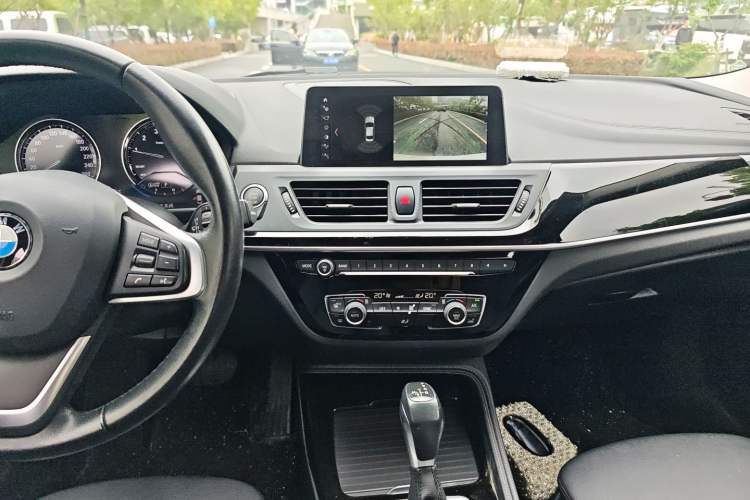 Used BMW 1 Series 2018 Facelifted 118i Design Package Edition
