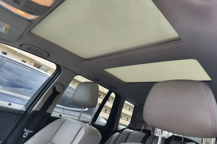 Used Mercedes-Benz GLK-Class 2013 GLK 300 4MATIC Dynamic Sunroof Model
