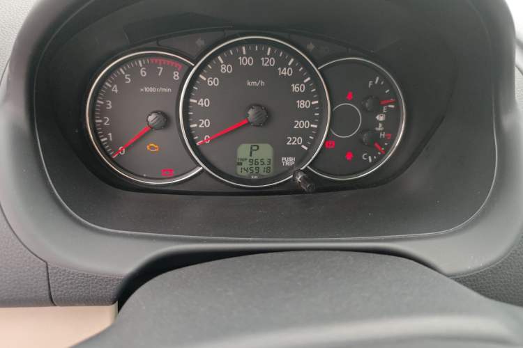 Used Mitsubishi Pajero Sport 2013 3.0L Automatic Two-Wheel Drive Luxury Edition Odometer Close Up