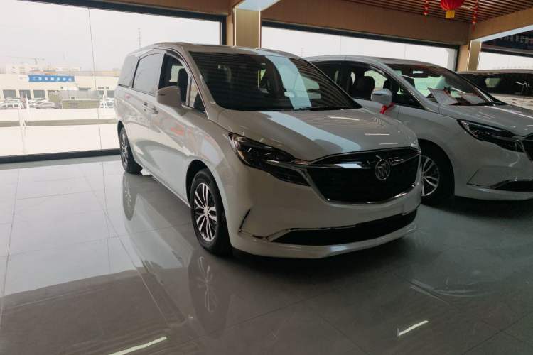 Used Buick GL8 2022 ES Landtrek 653T Comfort Edition