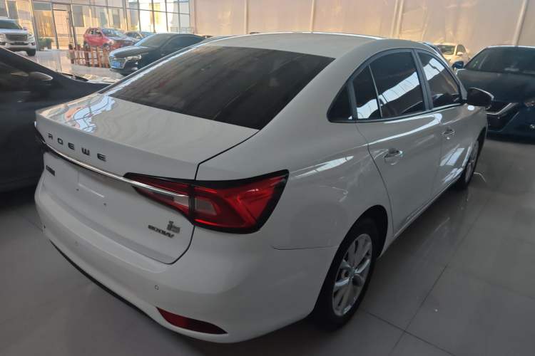 Used Roewe i5 2020 1.5L Manual 4G Connect Luxury Edition
