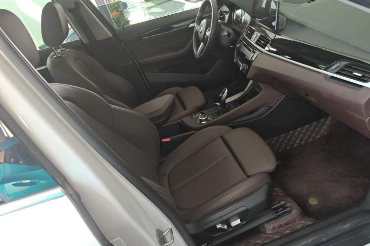 Used BMW X1 2022 sDrive25Li Leading Model Interior 6