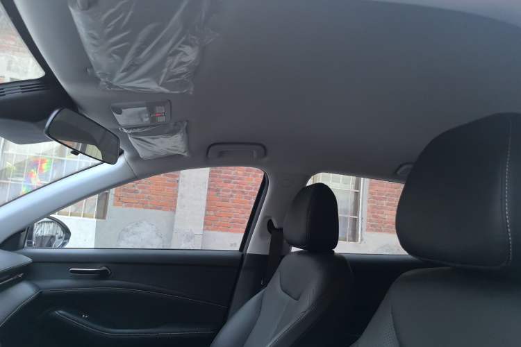 Used Baojun Yunhai 2024 140km Plug-in Hybrid Version