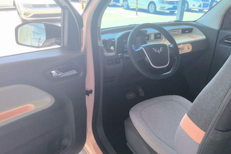 Used Wuling Hongguang MINIEV 2022 Macaron Premium Model – Lithium Iron Phosphate