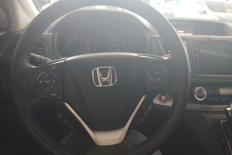 Used Honda CR-V 2015 2.4L two-wheel drive luxury version