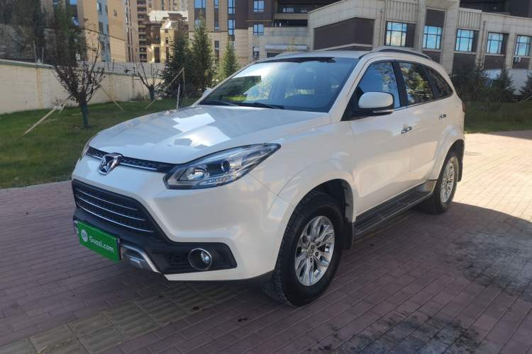 Used JMC Yusheng S350 2017 2.0T Automatic 2WD Diesel Luxury Version with Sunroof 5 Seats