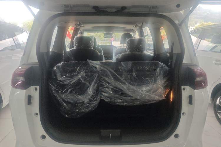 Used GAC Trumpchi M6 2023 PRO 270T DCT Luxury Edition Trunk