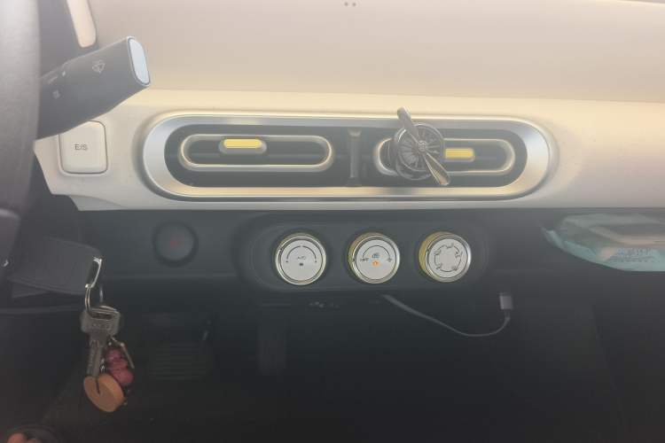 Used Wuling Hongguang MINIEV 2024 3rd Generation 215km Youth Edition