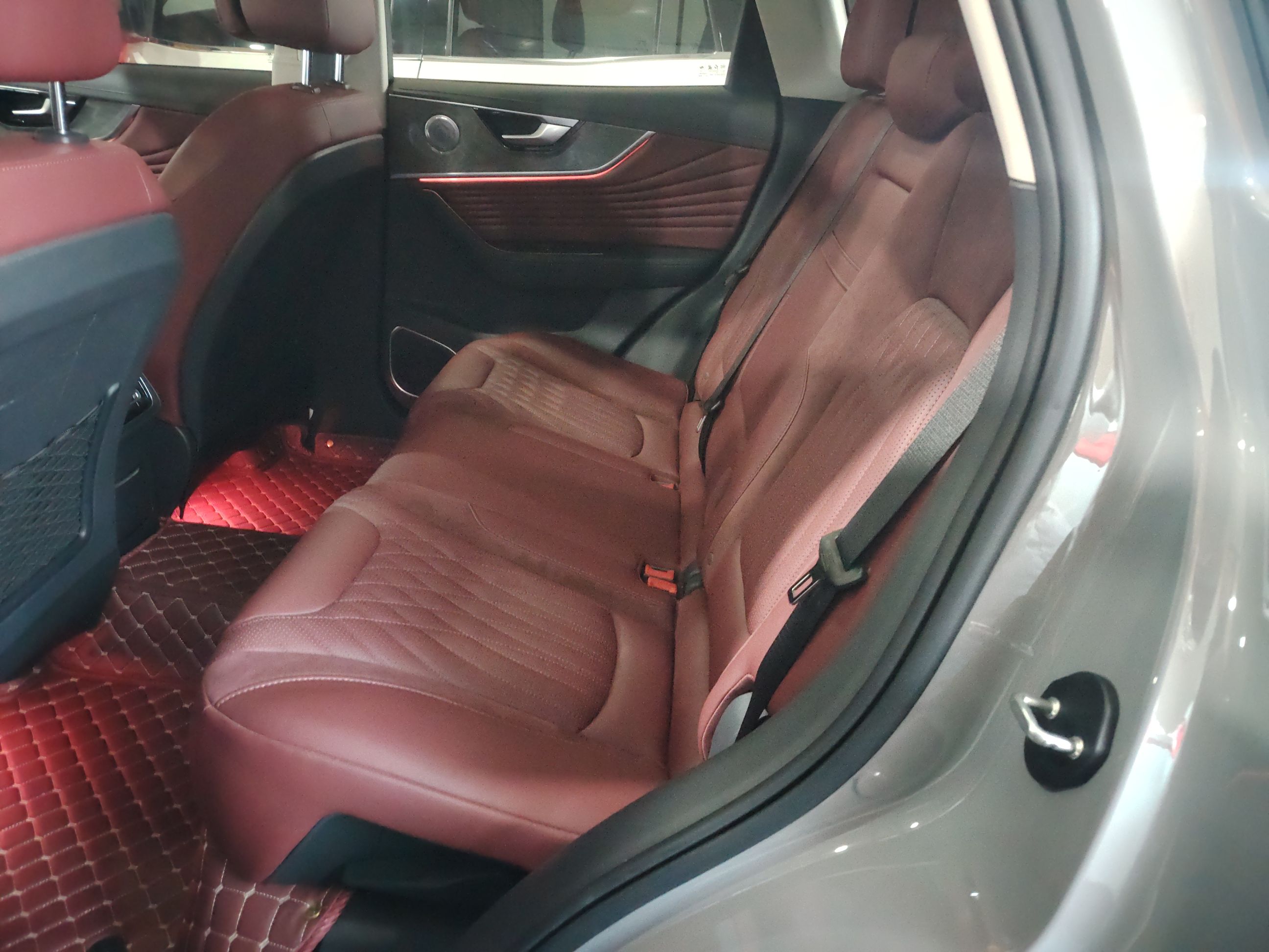 Hongqi HS5 2023 2.0T Four-Wheel Drive Flagship Pro Edition - Chinese Trim Ling — снимка 14