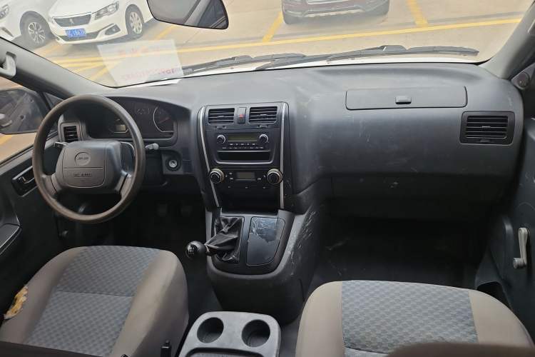 Used Jinbei Grace 2016 2.0L Express Utility Model
