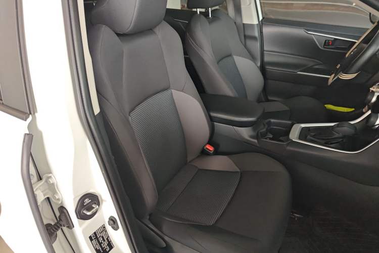 Used Toyota Wildlander 2024 2.0L CVT Two-Wheel Drive Leading Edition