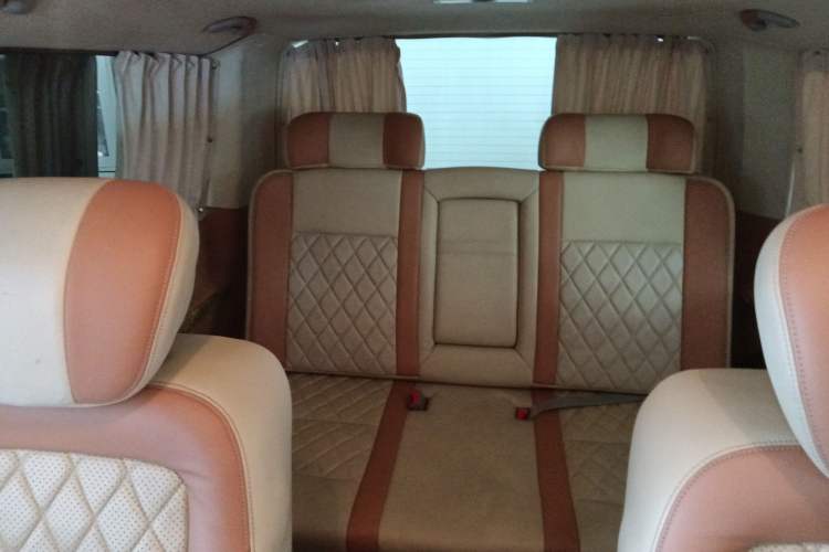 Used Volkswagen Caravelle 2018 2.0 TSI 4x4 Luxury Edition 7-Seater
