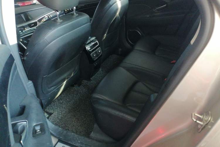 Used Geely Auto Emgrand GT 2016 1.8T Comfort Model
