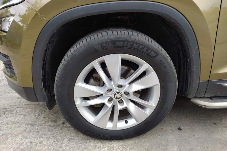 Used Skoda Kodiaq 2017 TSI330 7-Seater Two-Wheel-Drive Luxury Edition
