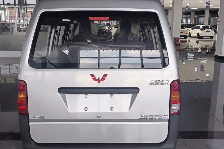 Used Wuling Zhiguang 2023 1.5L Practical Version 5/7 Seats