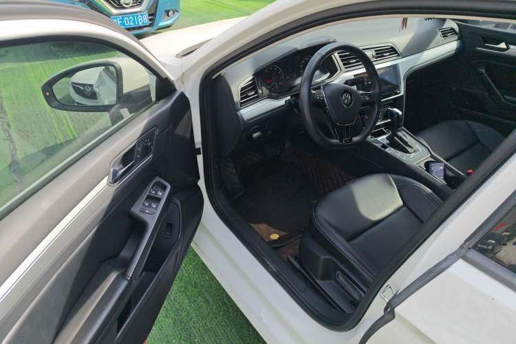 Used Volkswagen Lamando 2021 230TSI DSG Fashion Edition Interior 2