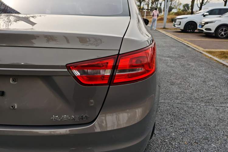 Used Ford Escort 2015 1.5L Manual Comfort Model
