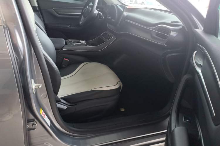 Used BYD Destroyer 05 2023 Champion Edition DM-i 55KM Luxury Model Interior 4