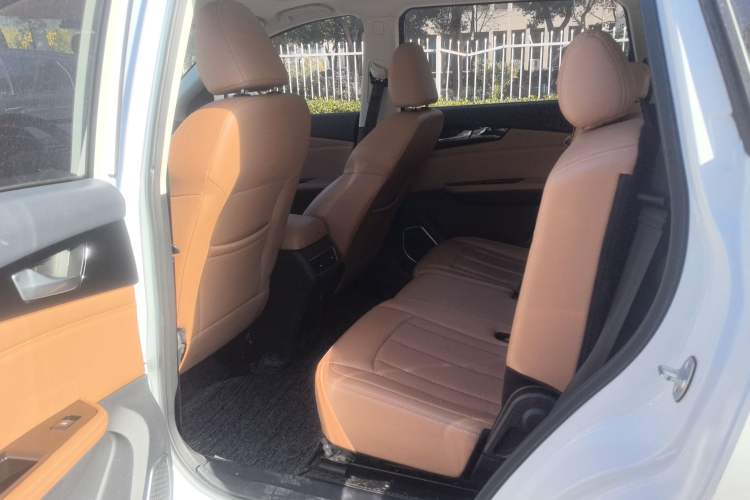 Used Sinotruk VGV U75PLUS 2021 2.0 TGDI Fun-Seeking Mountain Edition 7 Seats