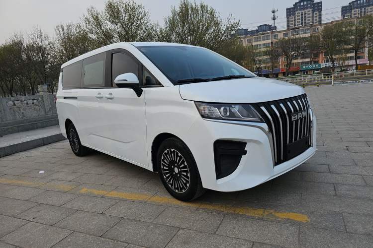 Used BAW Ruisheng Ace M7 2023 2.0L Automatic Long Wheelbase Enjoyment Version 7 Seats
