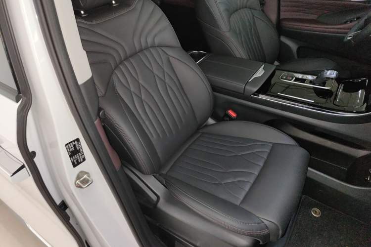 Used GAC Trumpchi M8 2024 Master Series 400T Prestige Edition