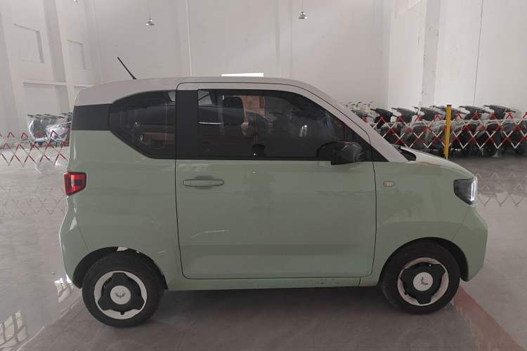 Used Wuling Hongguang MINIEV 2022 Macaron Premium Model – Lithium Iron Phosphate
