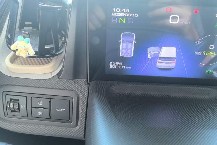 Used Wuling Hongguang MINIEV 2022 Macaron Premium Model – Lithium Iron Phosphate