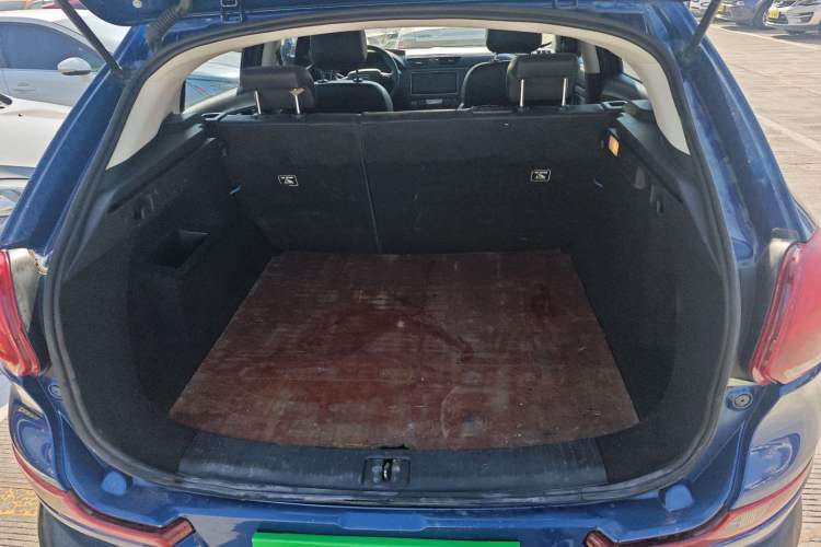 Used Qoros 5 2018 Revised Version 1.6T Automatic Leading Edition